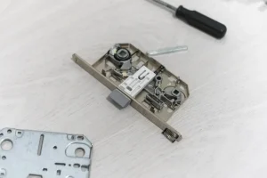 how-to-oil-your-house-locks-the-correct-way-liberty-locksmith how-to-oil-your-house-locks-the-correct-way-liberty-locksmith